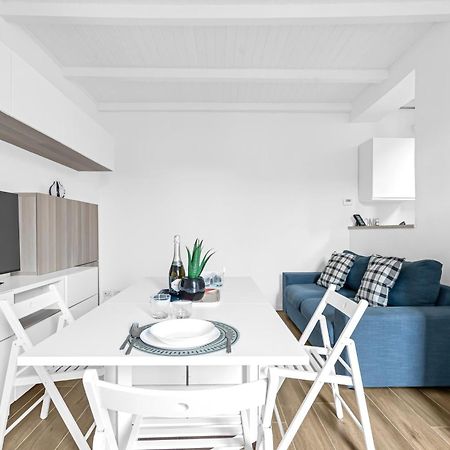 Lo3 • Navigli Chic Apartment • ミラノ エクステリア 写真